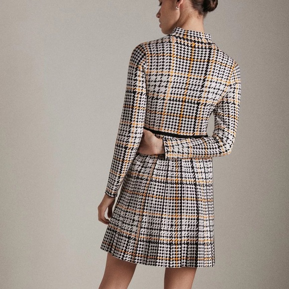 ❌SOLD🏷️Karen Millen Petite Check Knit Funnel Neck Skater Dress - Picture 6 of 11